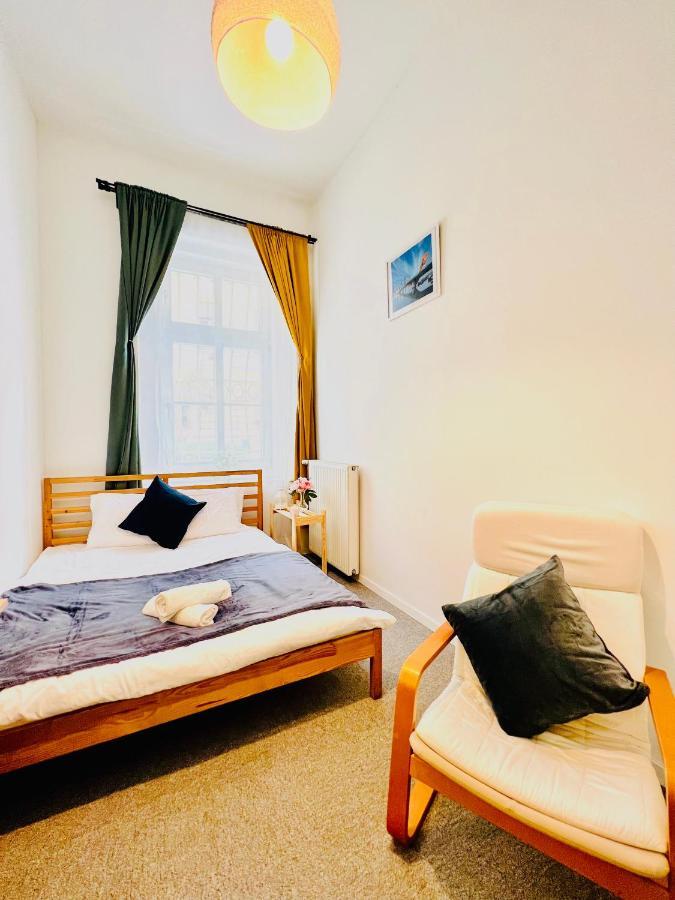 Rozsa Apartment Budapest Esterno foto